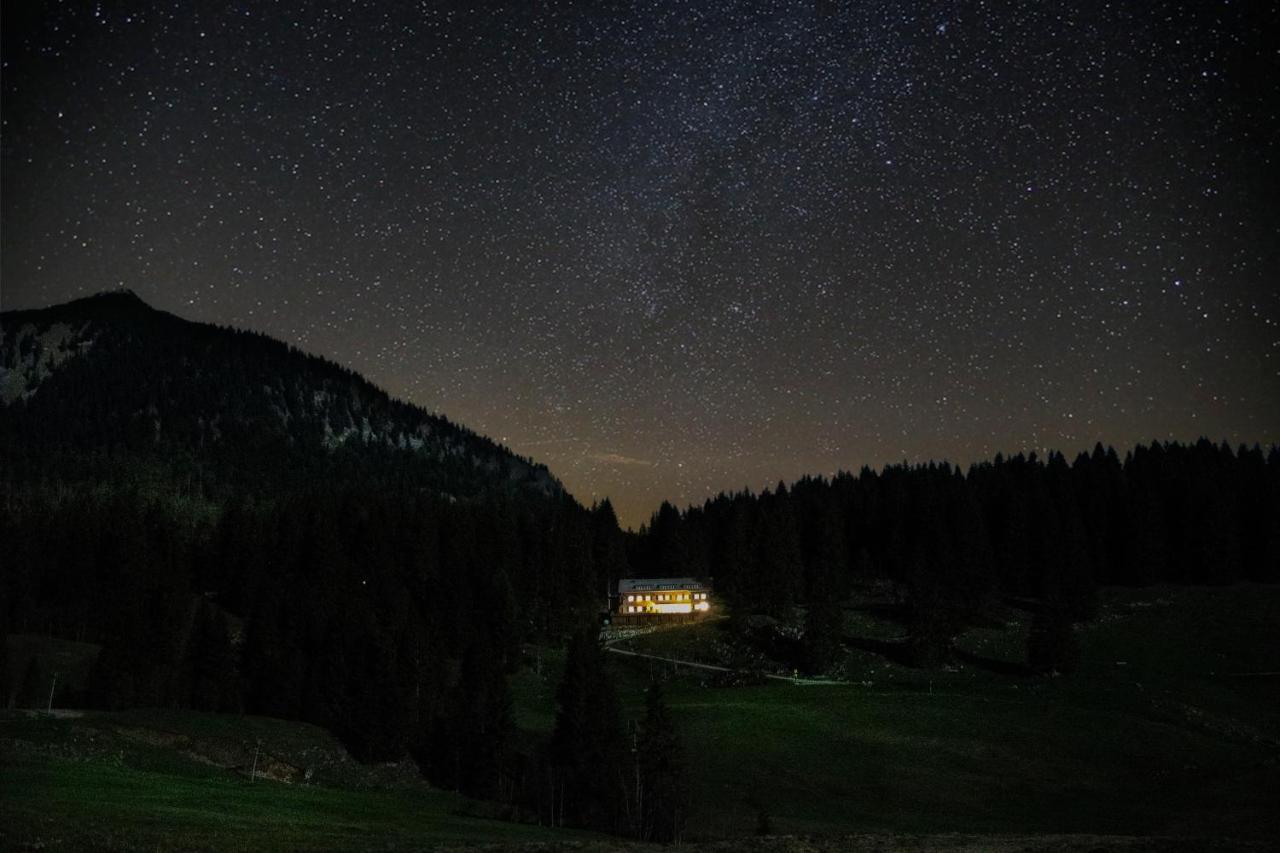 Spitzing Lodge Ferienwohnungen - Wanderparadies In Den Bergen Spitzingsee Exterior foto